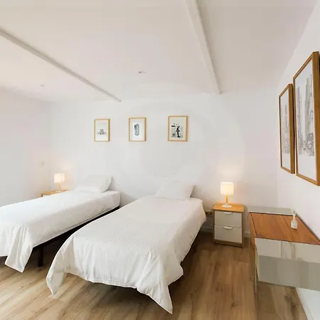 Отель Antonio's House Сиджес