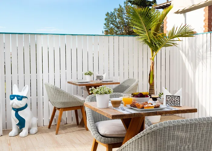 מלון Antonio's House סיטגס