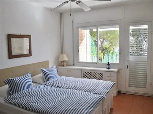 Antonio's House מלון סיטגס